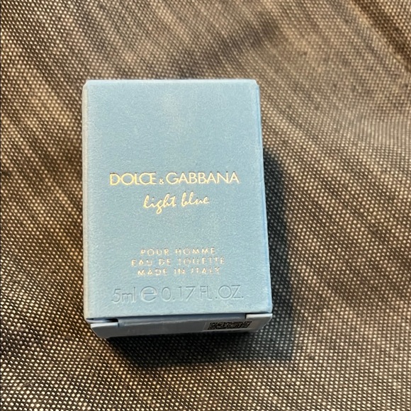 Dolce & Gabbana Light Blue Eau de Toilette .17oz - Picture 1 of 4